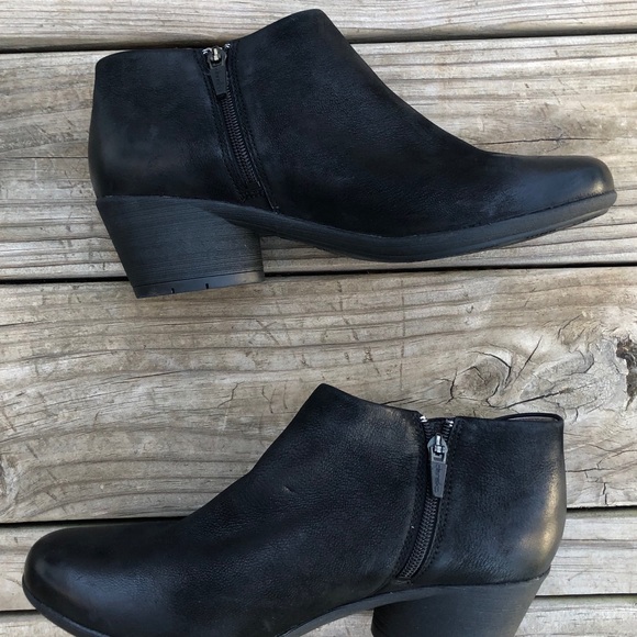 SOLD New Dansko “raina” leather ankle boot size 40 - Picture 4 of 6